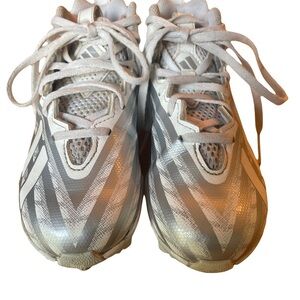 Adidas Freak Spark Boys Sz 1.5 Football Cleats white/gray
Great condition